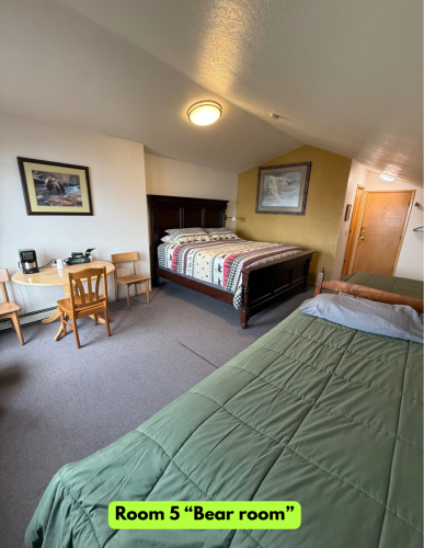 Room 2 ““Wolves Den” - 14